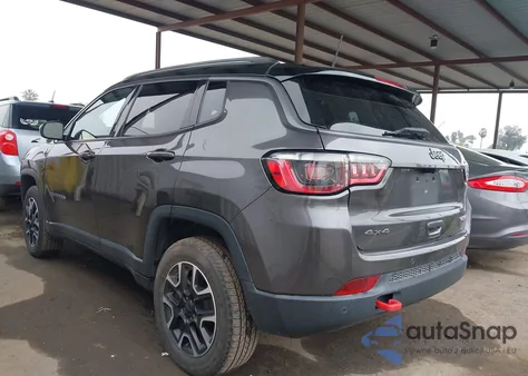 2021 Jeep Compass Trailhawk 4X4 z USA, uszkodzony, nr VIN 3C4NJDDB2MT600596